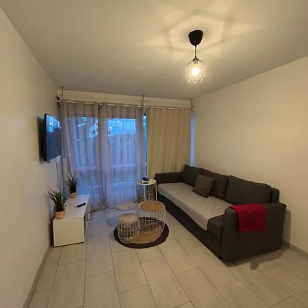 Appartement Ping-Pong Proche Gare Gagny Bagian luar foto