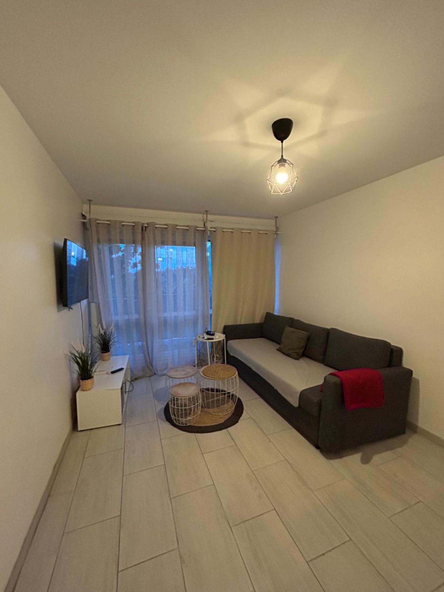 Appartement Ping-Pong Proche Gare Gagny Bagian luar foto